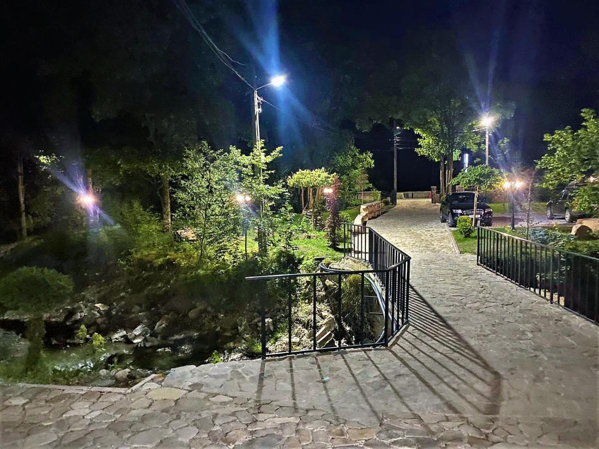 La Rascruce De Ape Otel Sucevita Dış mekan fotoğraf