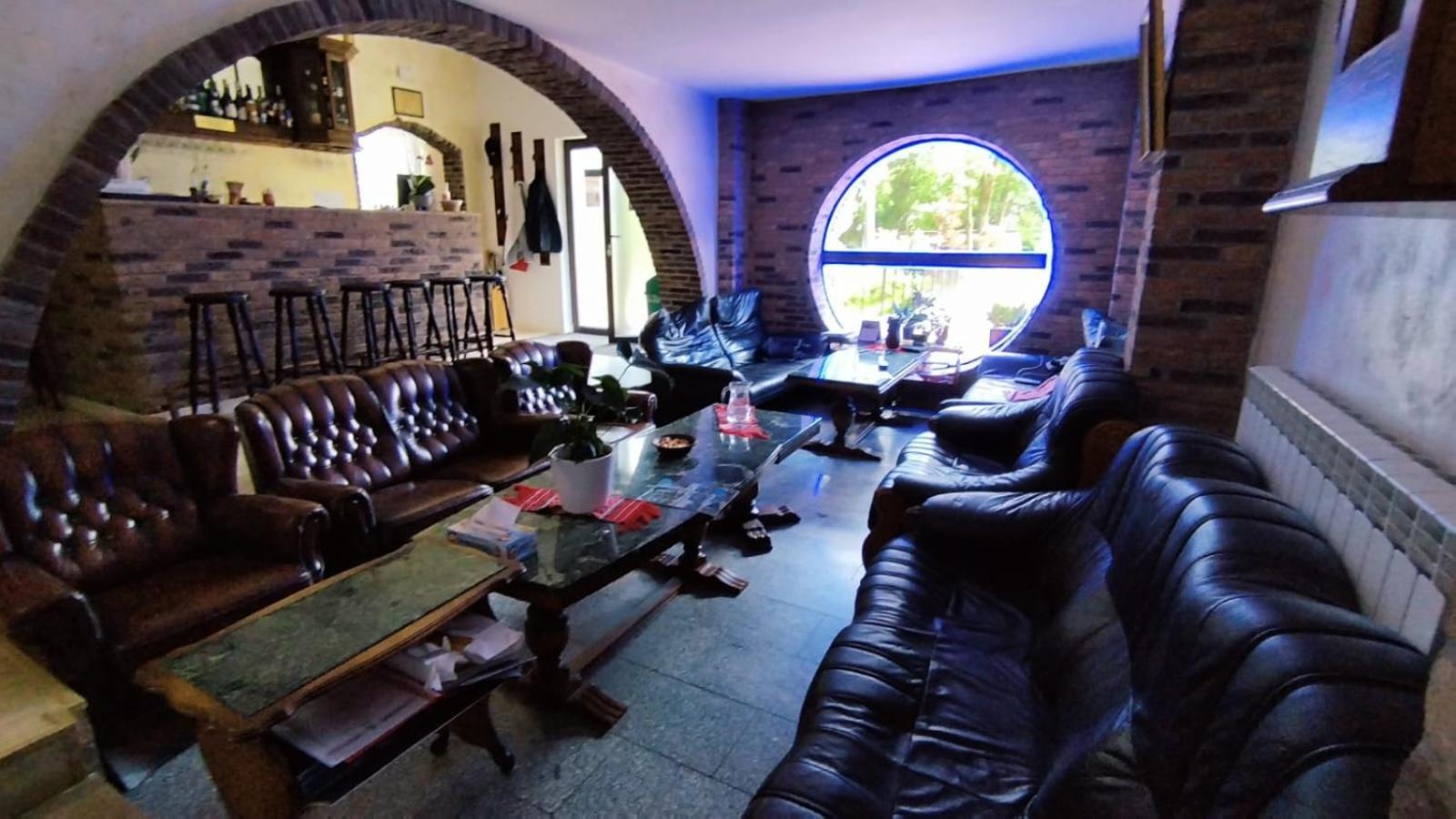 La Rascruce De Ape Otel Sucevita Dış mekan fotoğraf